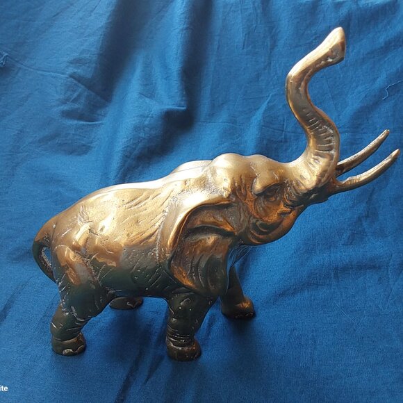 Large vintage brass elephant 19 cm high detailed - Picture 3 of 9